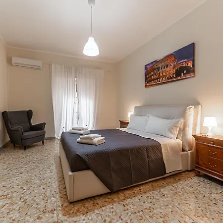 Vacanze Romane - Metro Teano & Wi-fi Apartamento