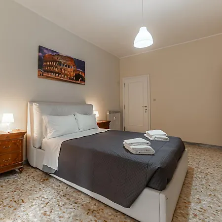 Vacanze Romane - Metro Teano & Wi-fi Apartamento