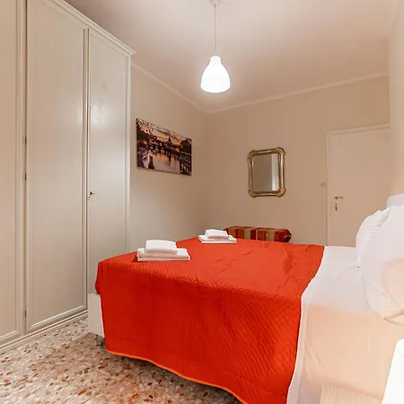 Vacanze Romane - Metro Teano & Wi-fi Rom